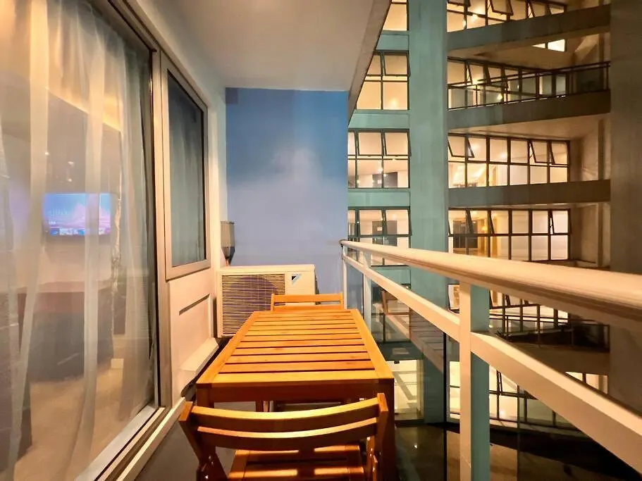 Azure New Elegant Relaxing Staycation Place Manila 0*,